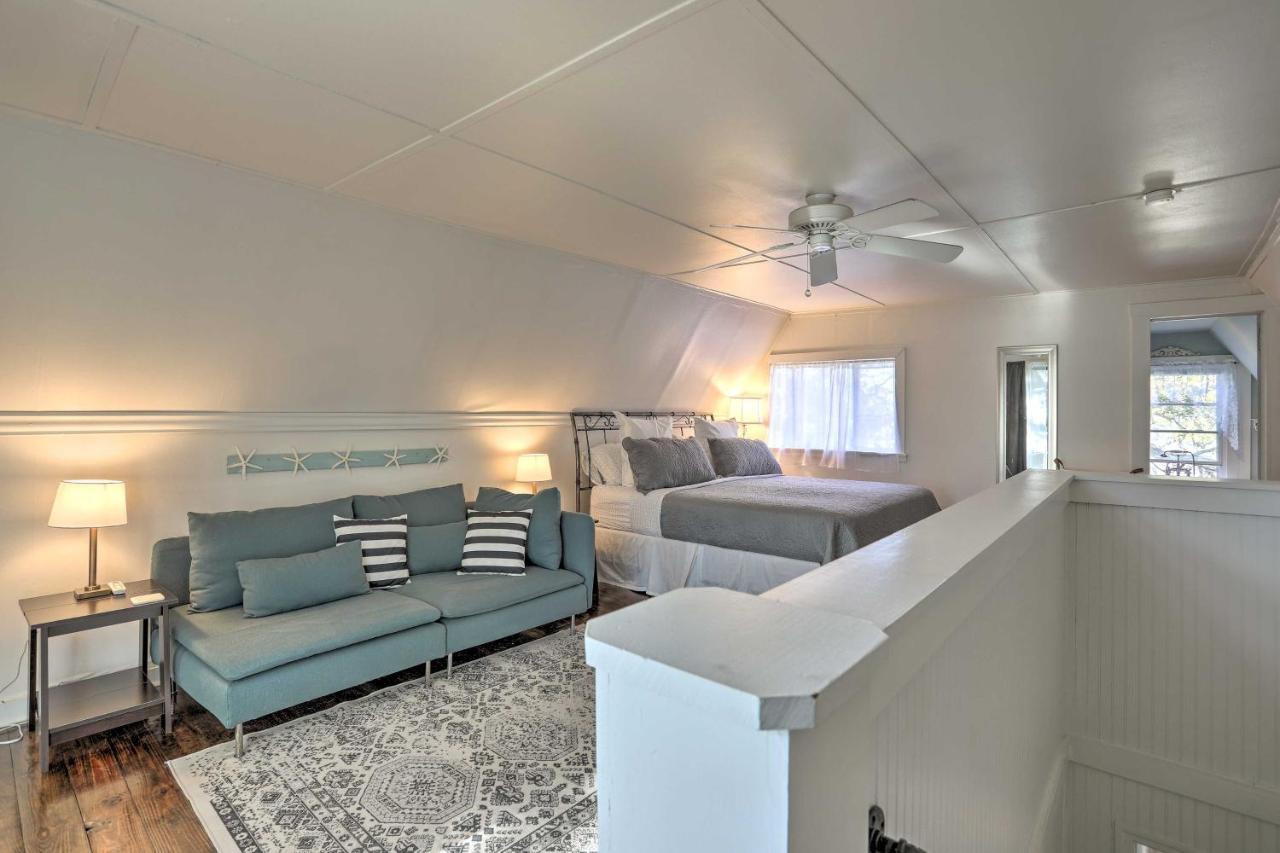 Coastal, Walkable Home In Historic Southport! エクステリア 写真