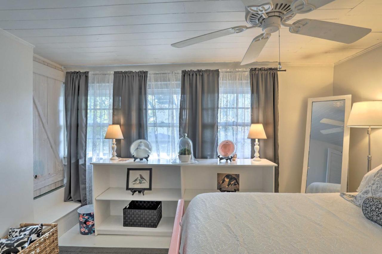 Coastal, Walkable Home In Historic Southport! エクステリア 写真