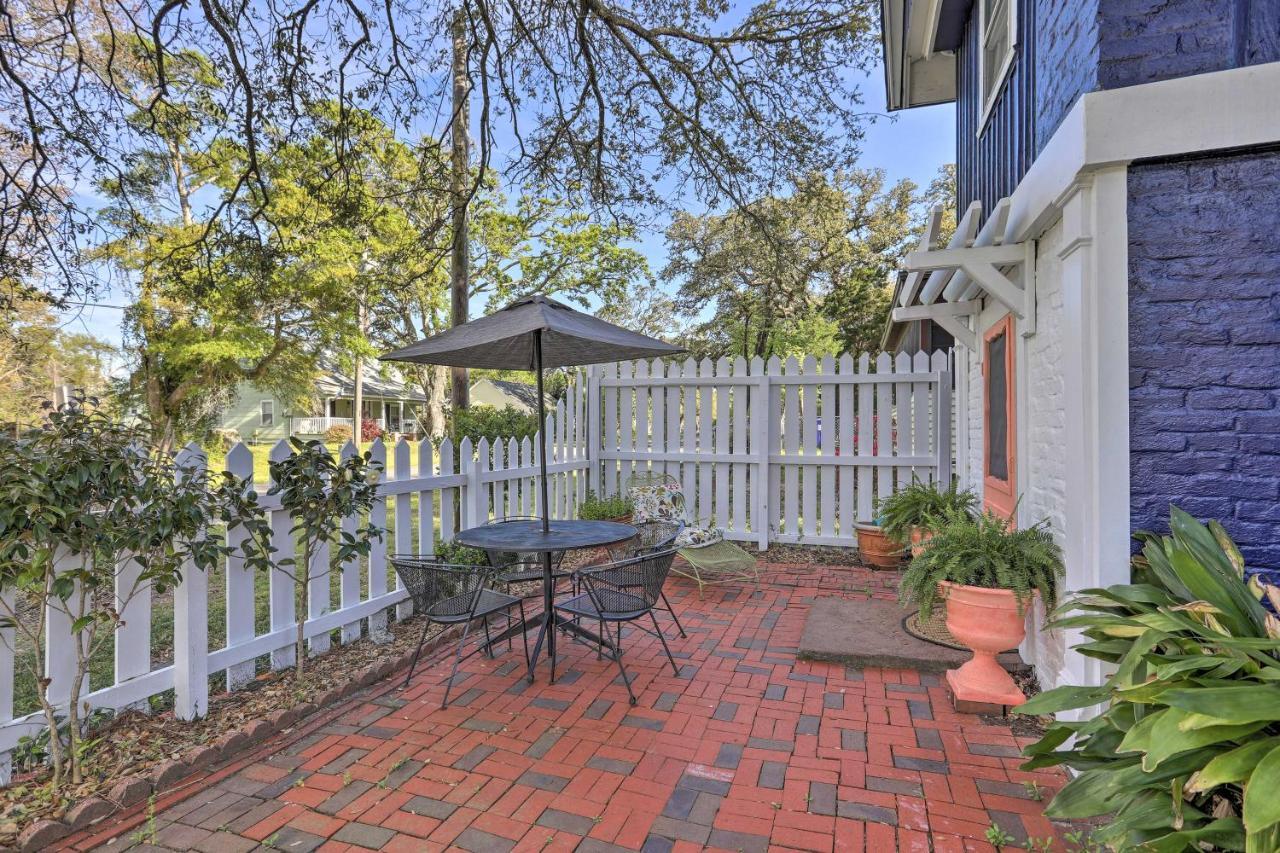 Coastal, Walkable Home In Historic Southport! エクステリア 写真
